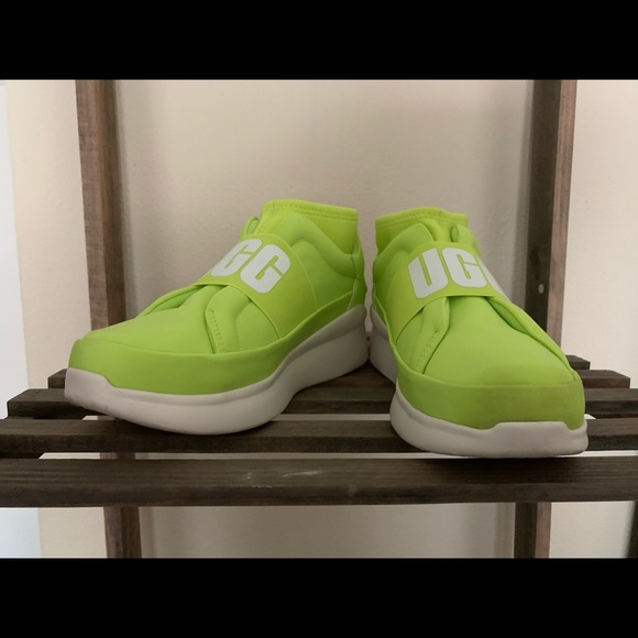 UGG LIME GREEN - Picture 6 of 8